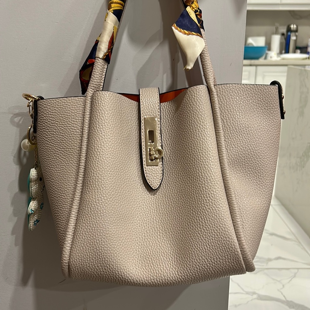 Cute Handbag -beige